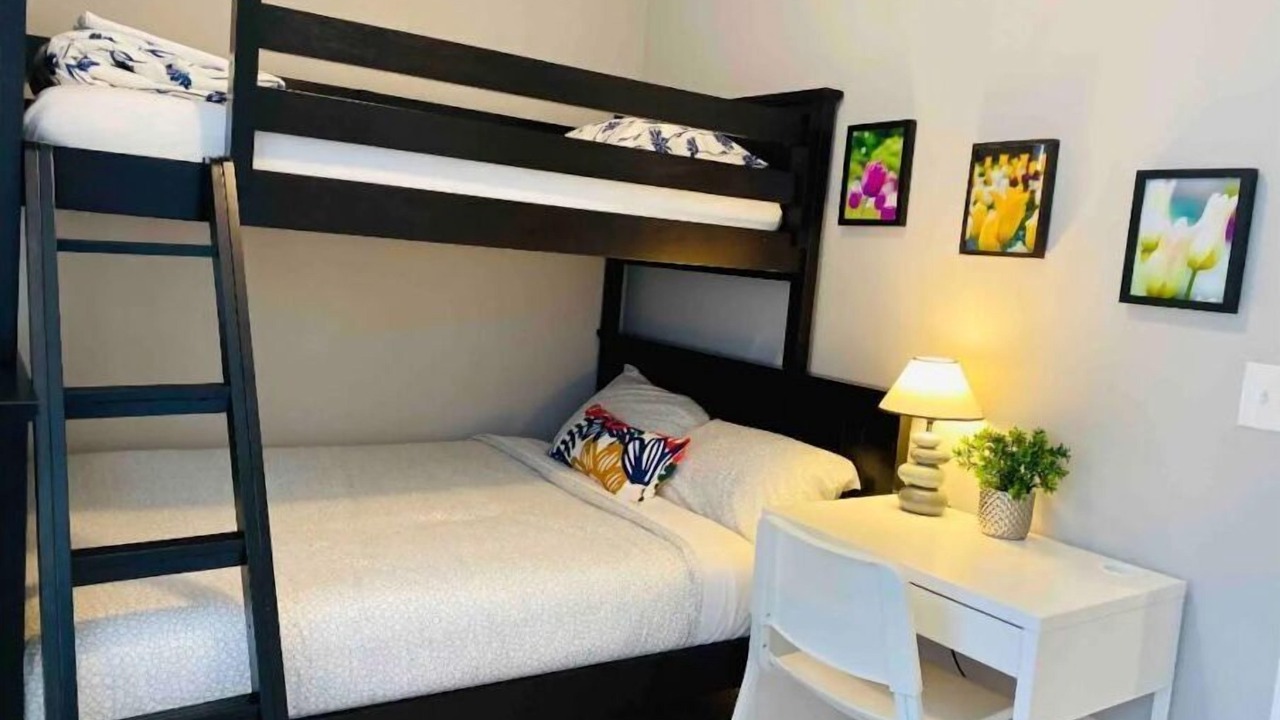Photo of Bedroom in Armour Square