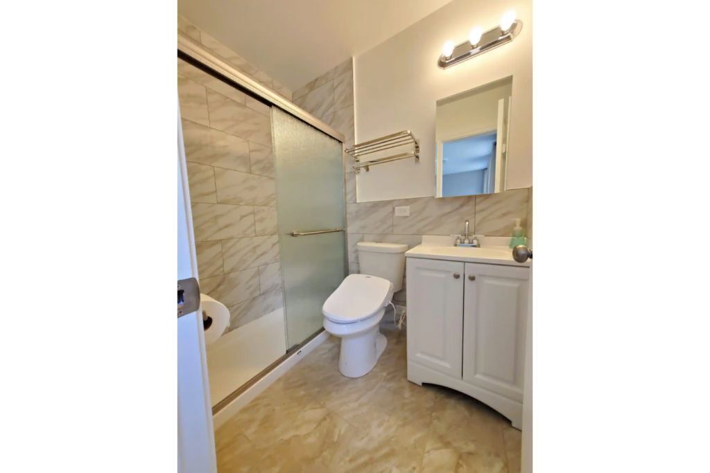 Photo of Bathroom in Armour Square