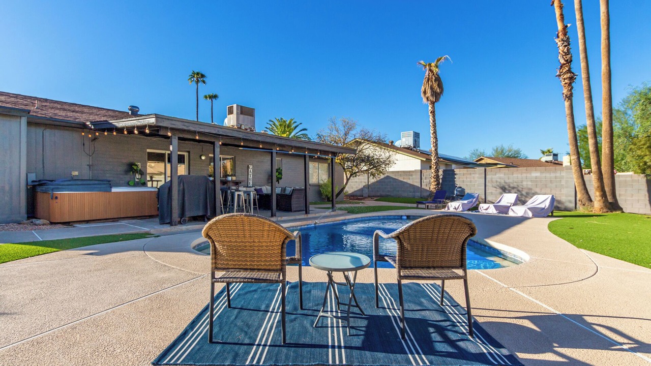 Photo of Outdoor in Desert Foothills Estates