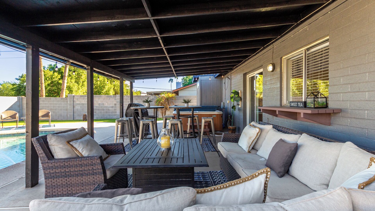 Photo of Outdoor in Desert Foothills Estates
