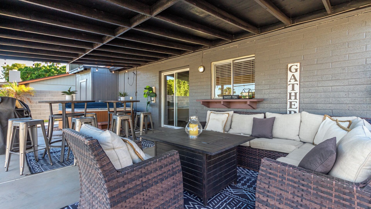 Photo of Outdoor in Desert Foothills Estates