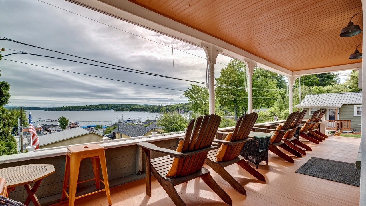 Photo of Patio Balcony in Weirs Beach