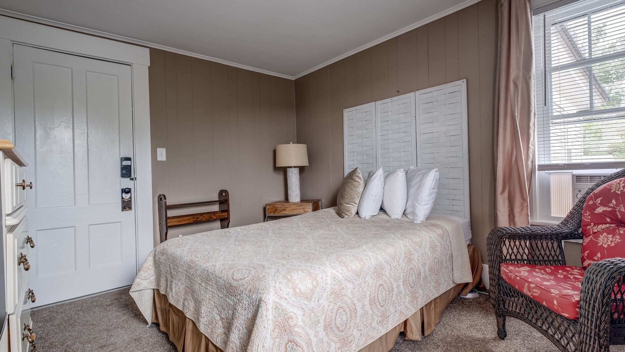 Photo of Bedroom in Weirs Beach