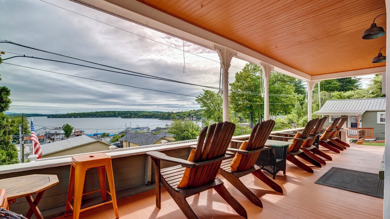 Photo of Patio Balcony in Weirs Beach