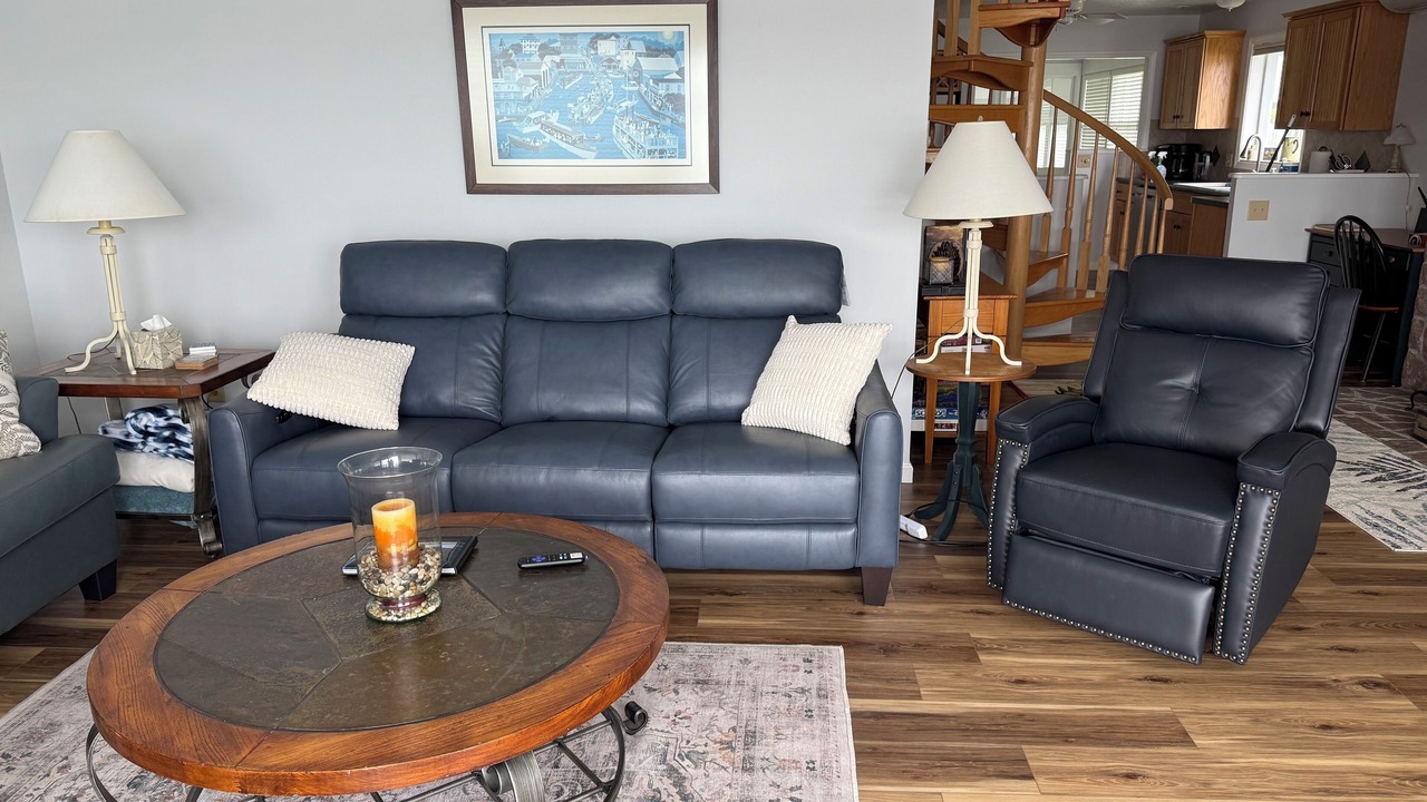 Photo of Livingroom in Alexandria Bay