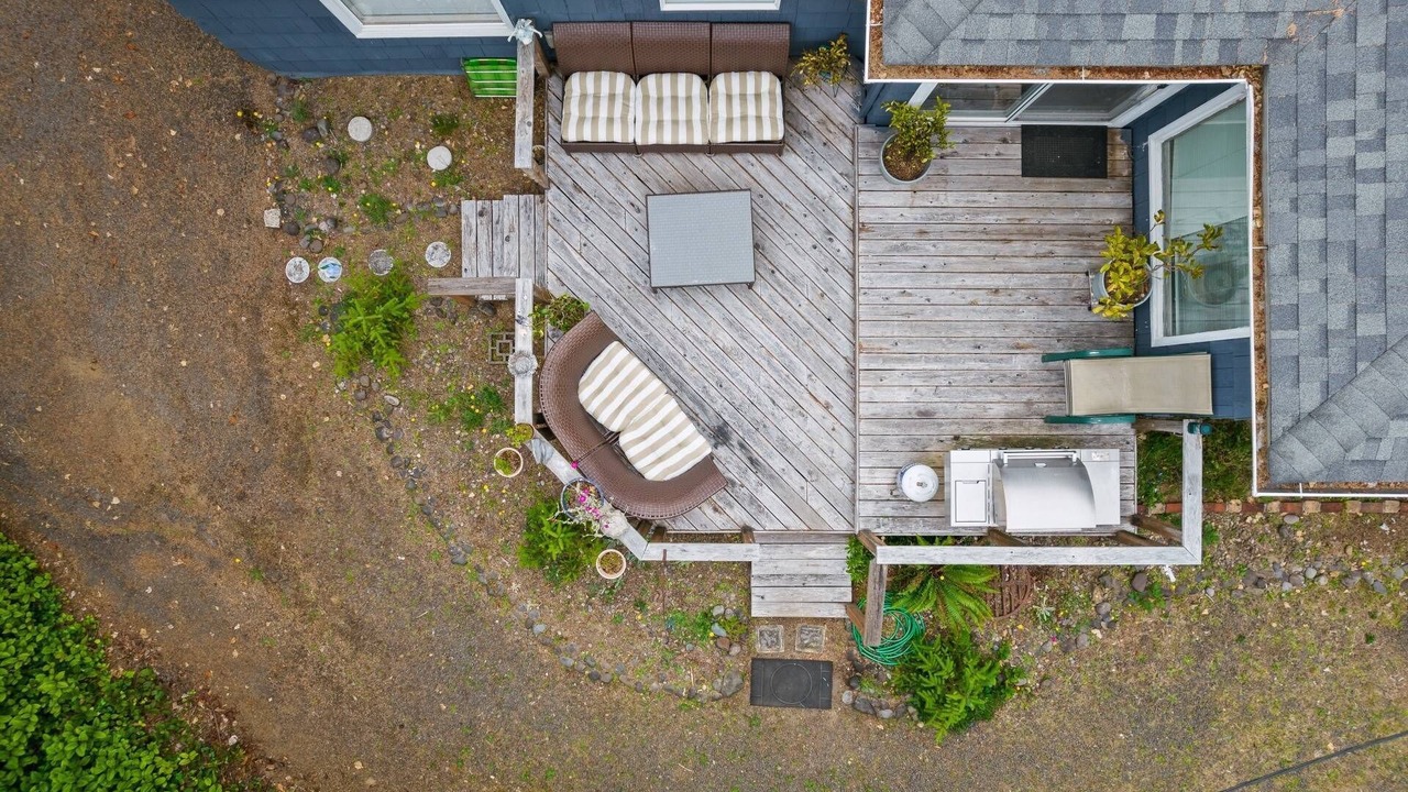 Photo of Others in Nelscott