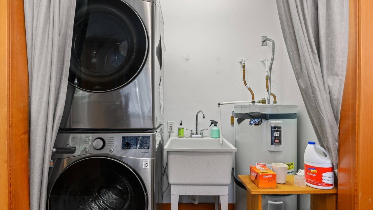 Photo of Others in Nelscott