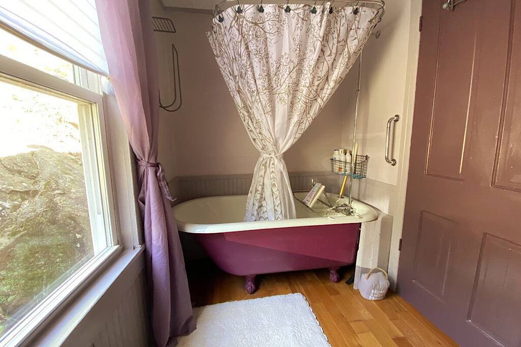Photo of Bathroom in Marshall