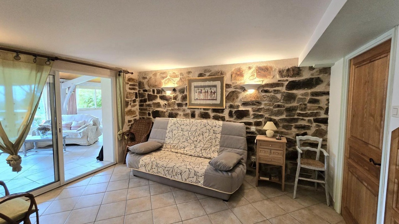 Photo of Livingroom in Saint-Jory-de-Chalais