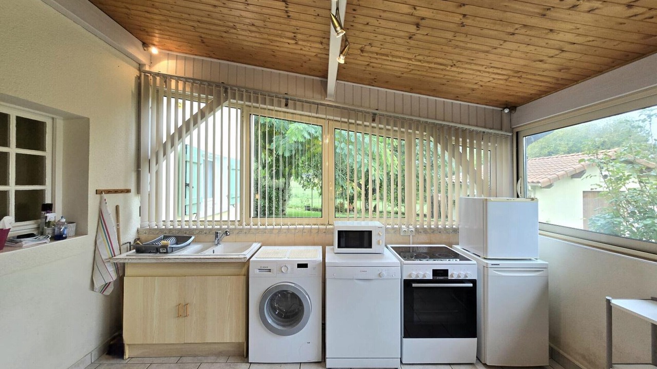 Photo of Kitchen in Saint-Jory-de-Chalais