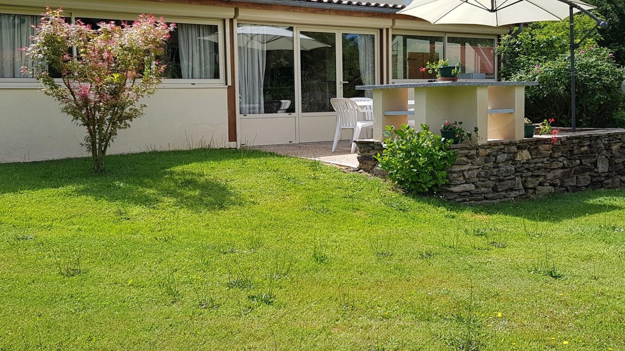 Photo of Patio Balcony in Saint-Jory-de-Chalais