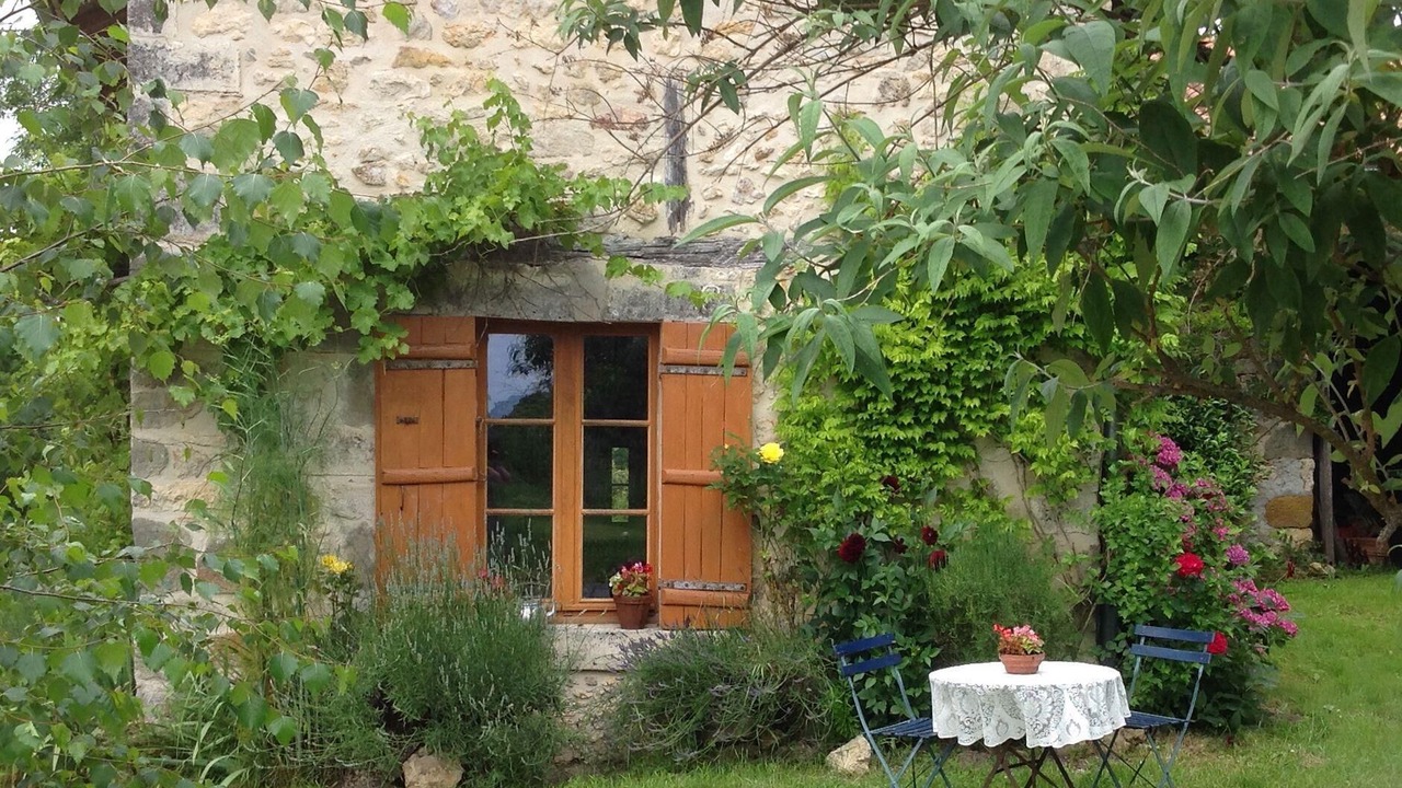 Photo of Outdoor in Nontron