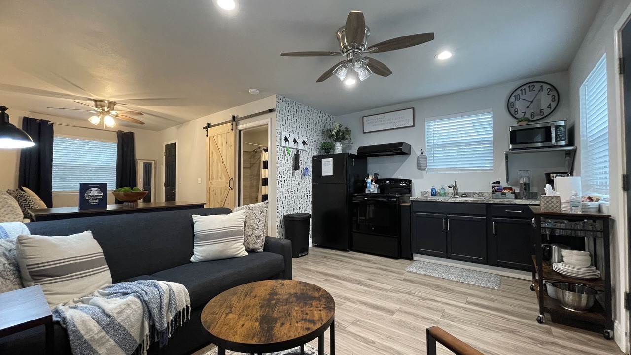 Photo of Livingroom in Johnson City