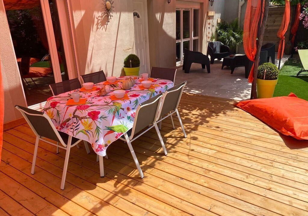 Photo of Outdoor in Tavel
