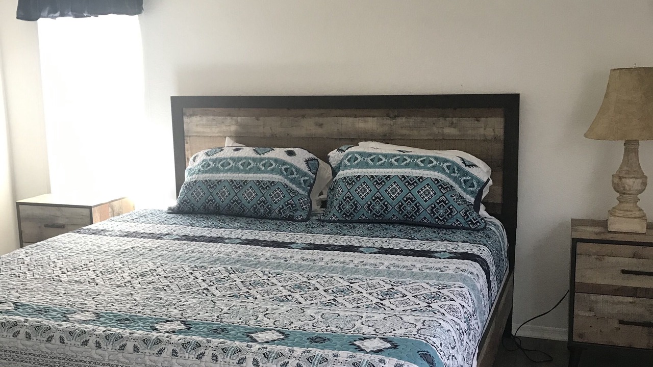 Photo of Bedroom in Buchanan Dam