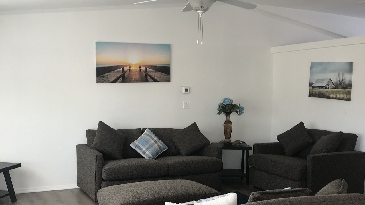 Photo of Livingroom in Buchanan Dam