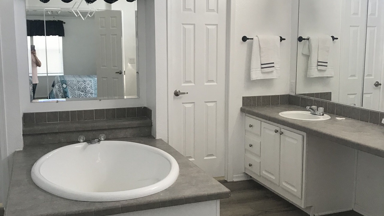 Photo of Bathroom in Buchanan Dam