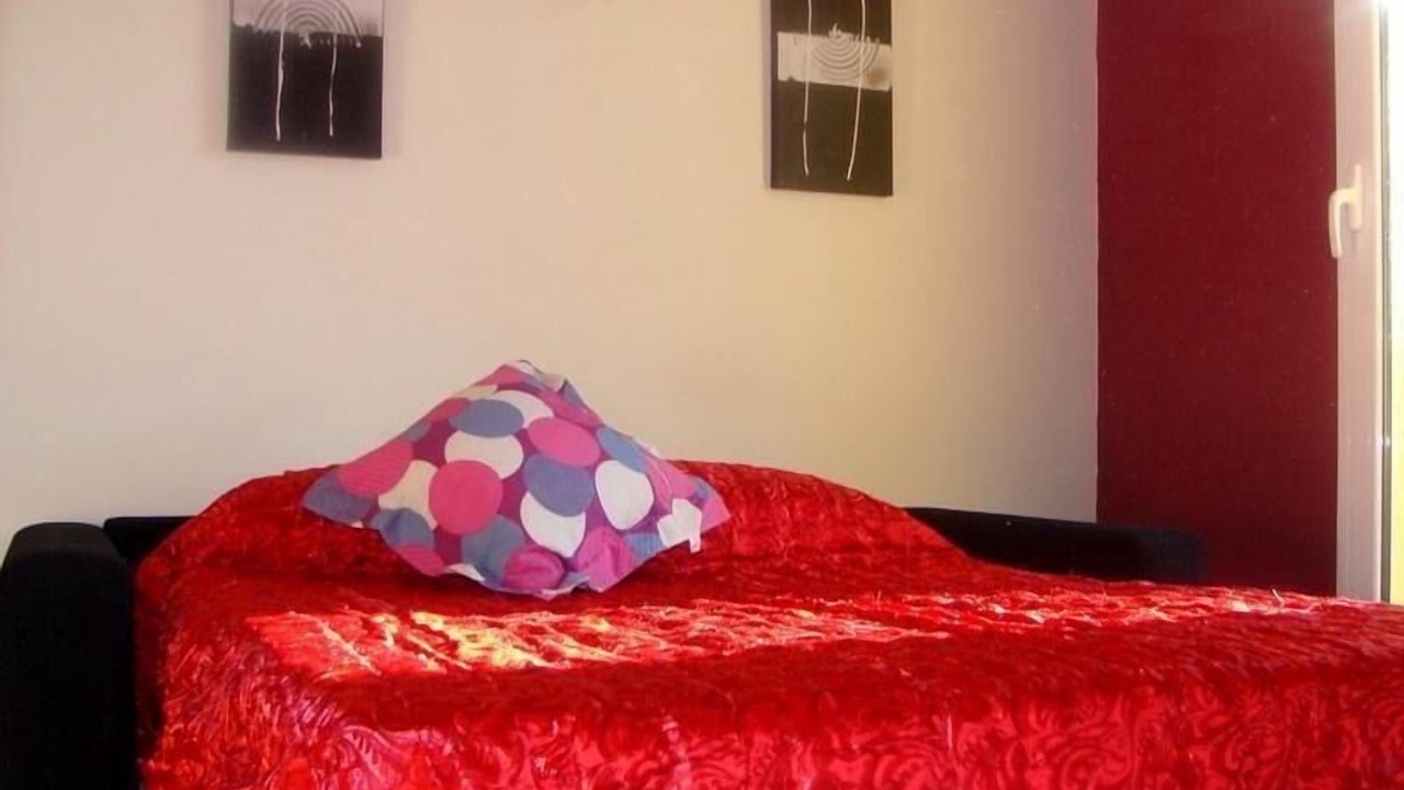 Photo of Bedroom in Alcover