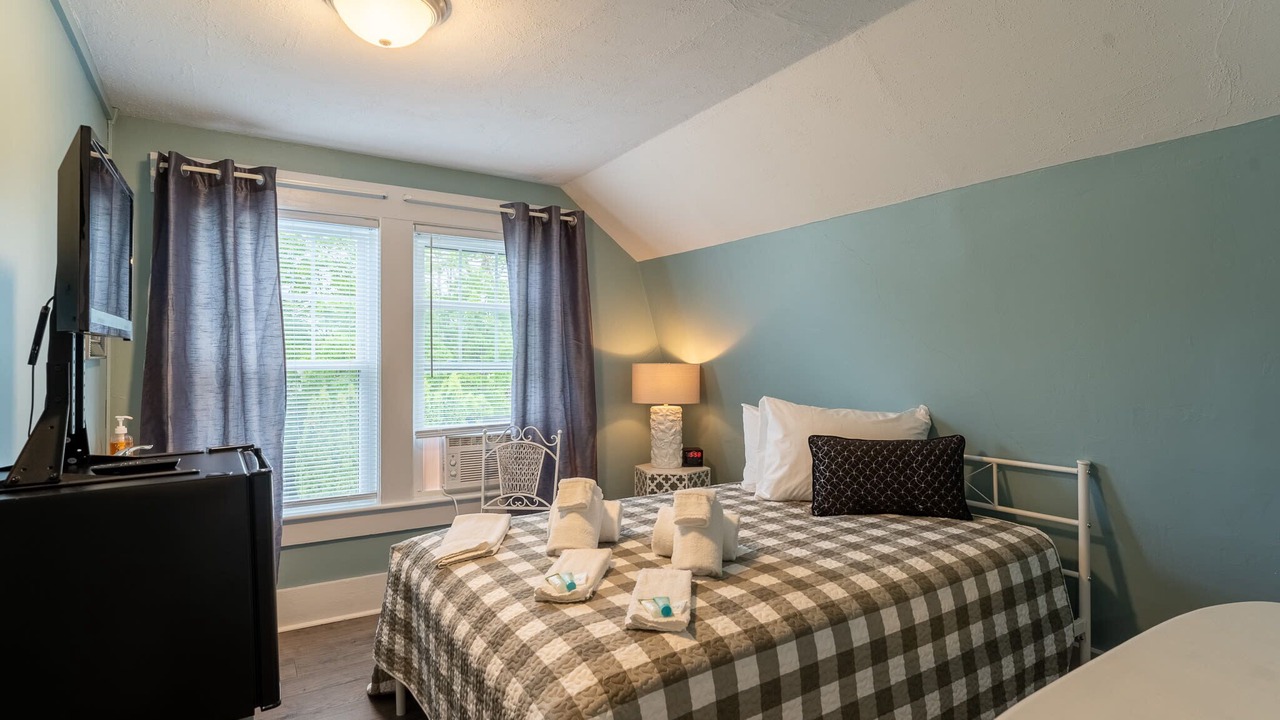 Photo of Bedroom in Weirs Beach