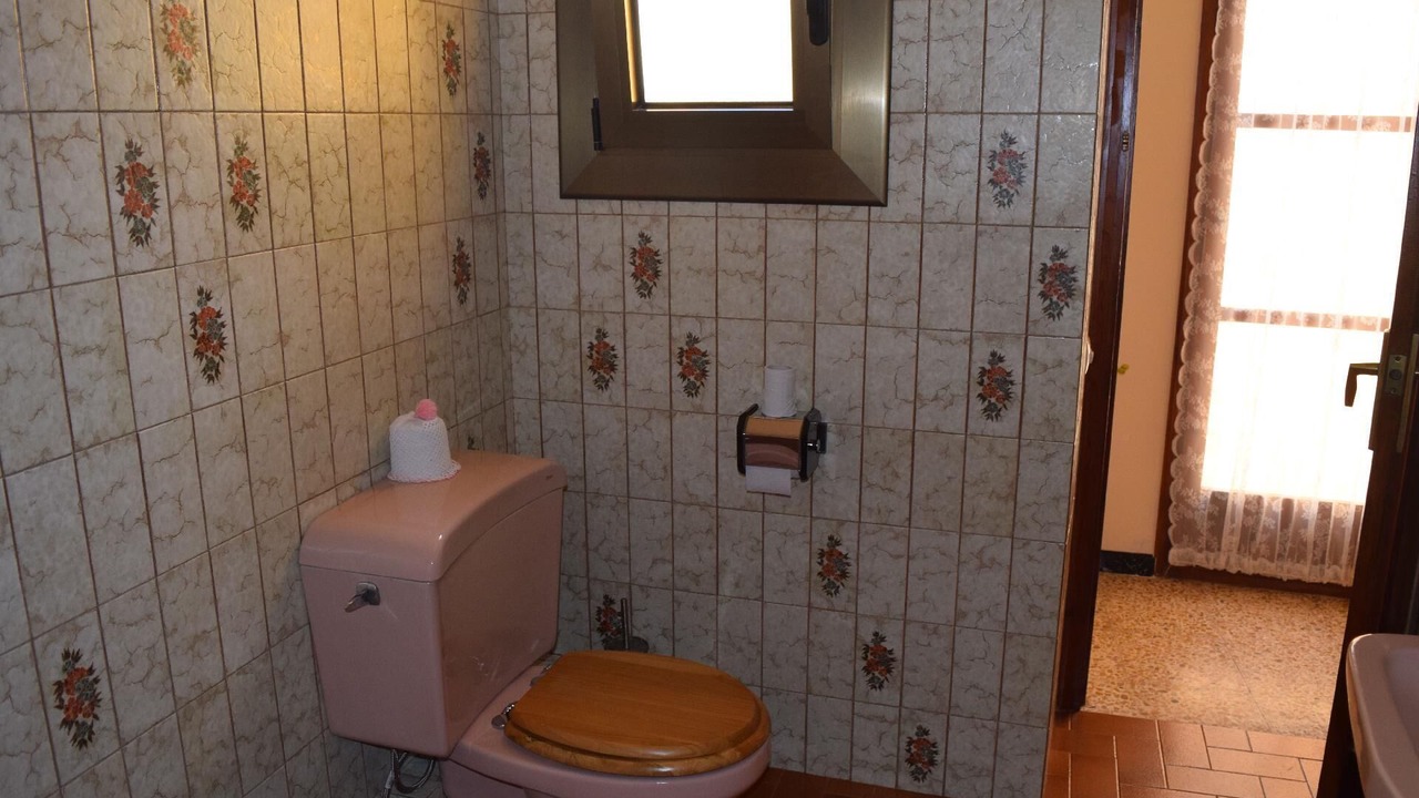 Photo of Bathroom in Masllorens