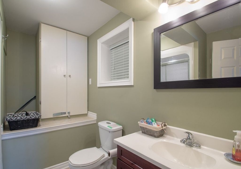 Photo of Bathroom in Broadbent