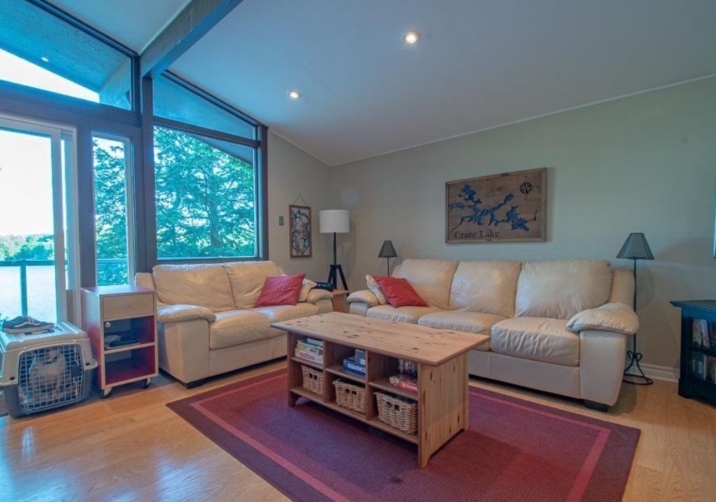 Photo of Livingroom in Broadbent