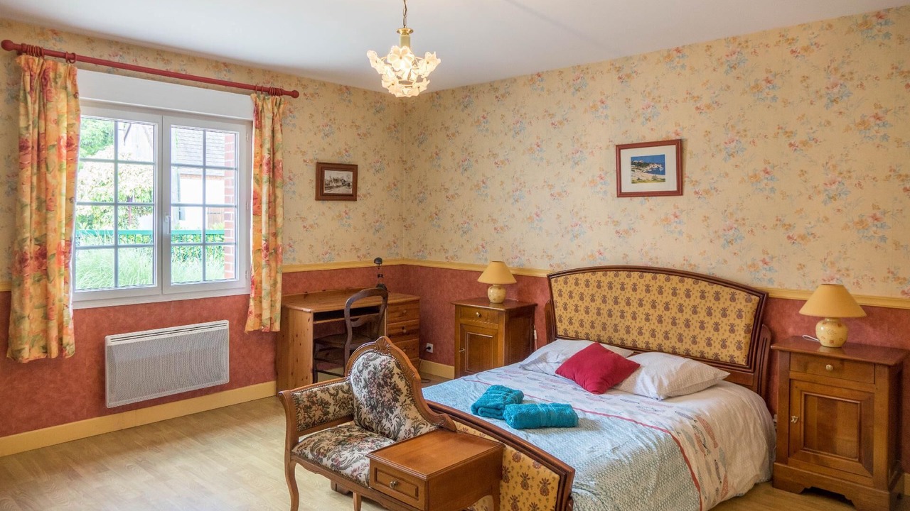 Photo of Bedroom in Noyers