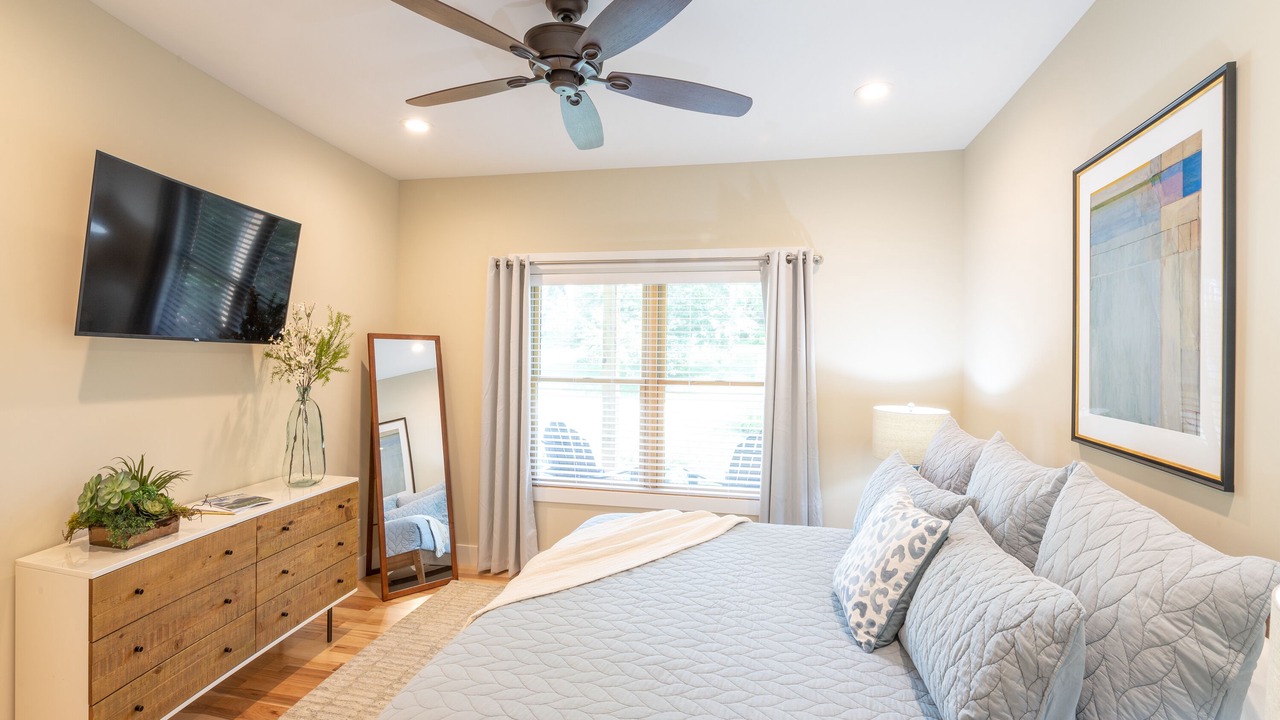 Photo of Bedroom in Asheville