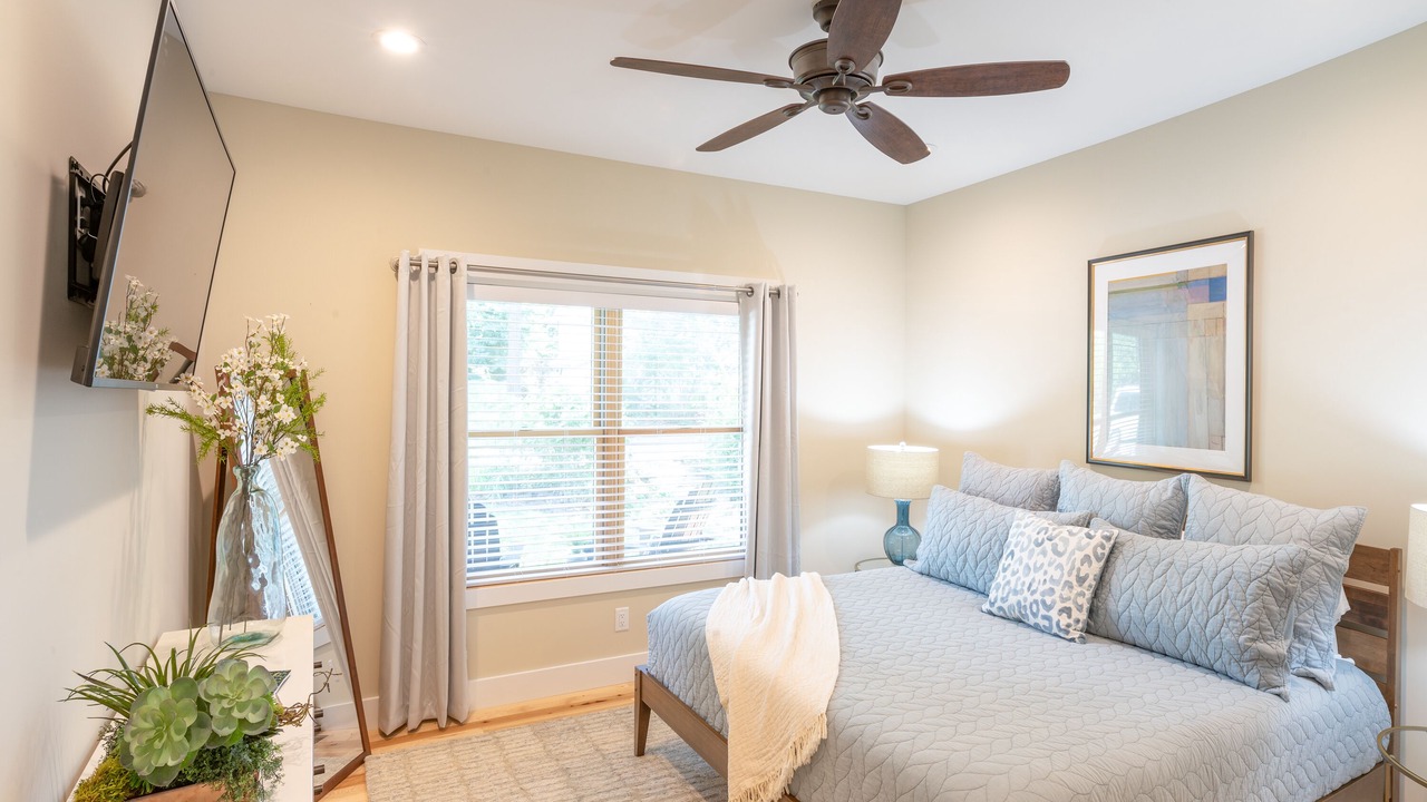 Photo of Bedroom in Asheville
