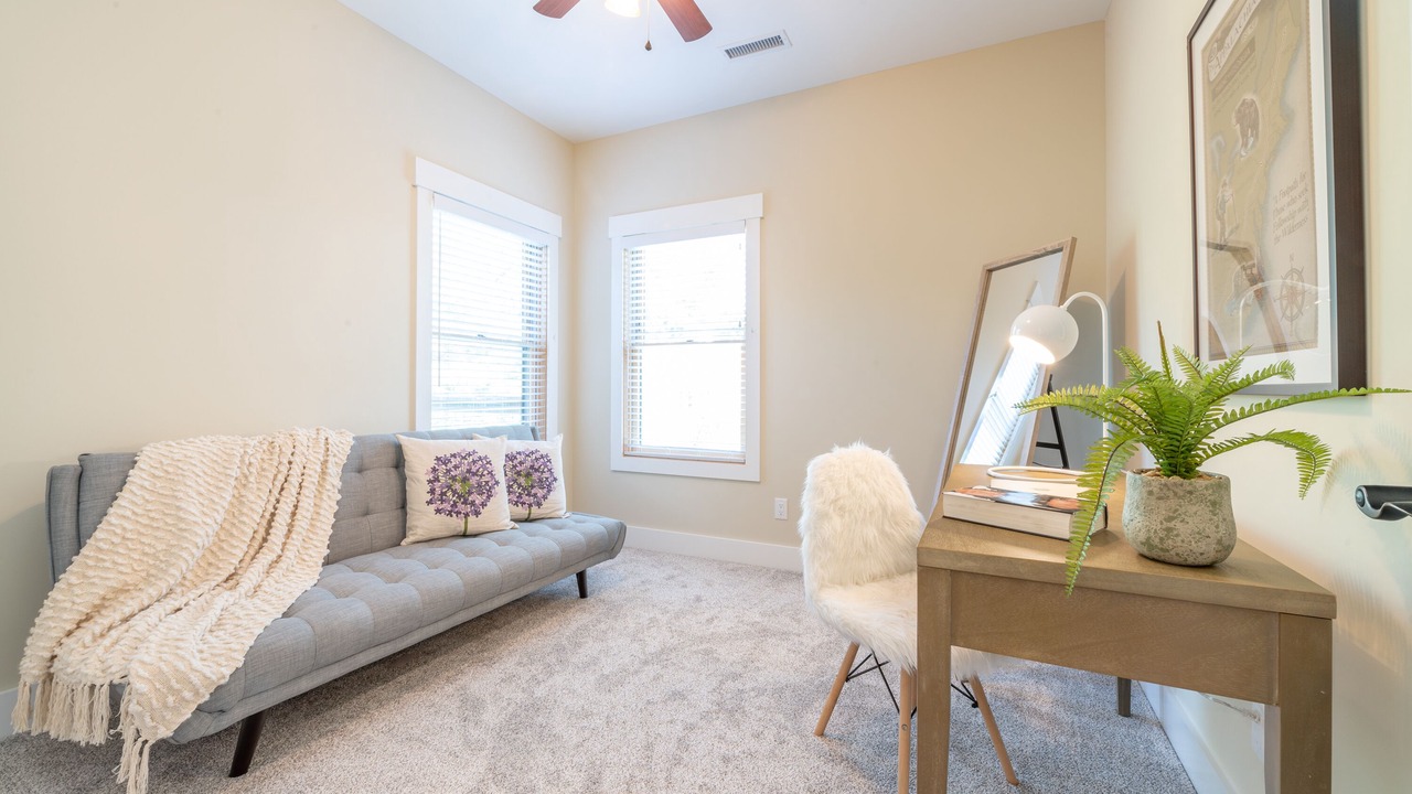 Photo of Livingroom in Asheville
