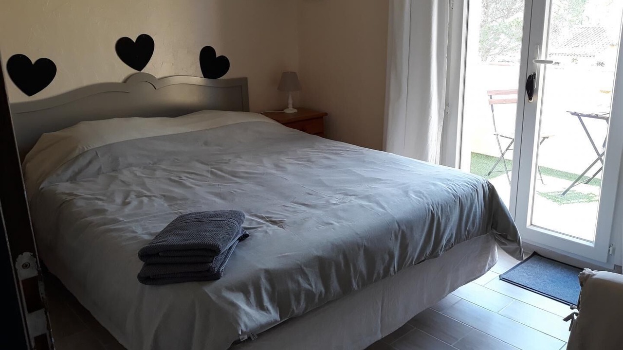 Photo of Bedroom in Peissonnel
