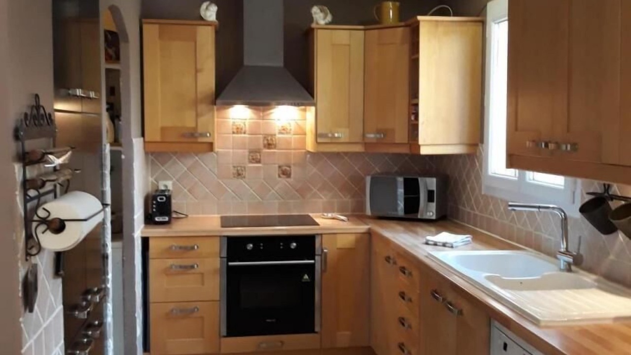 Photo of Kitchen in Peissonnel