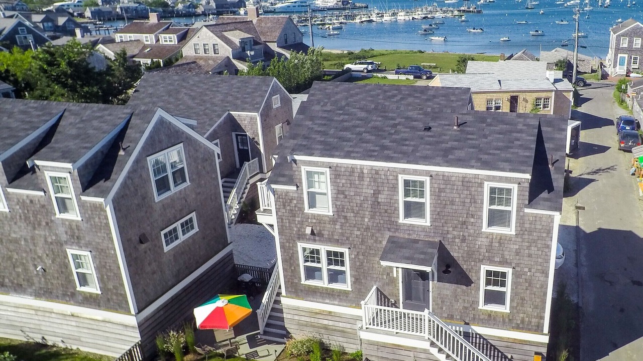 Photo of Others in Nantucket Town