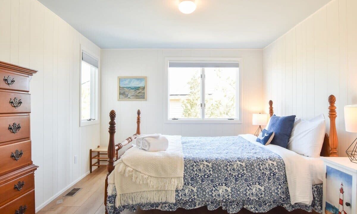 Photo of Bedroom in North Eastham