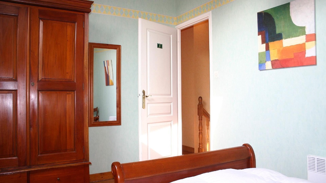 Photo of Bedroom in Saint-Josse