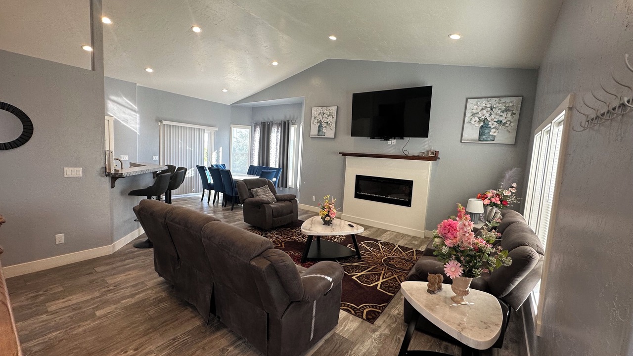 Photo of Livingroom in Duchesne