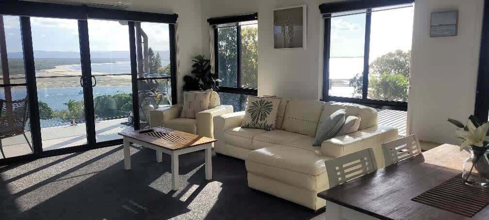 Photo of Livingroom in Seventeen Seventy