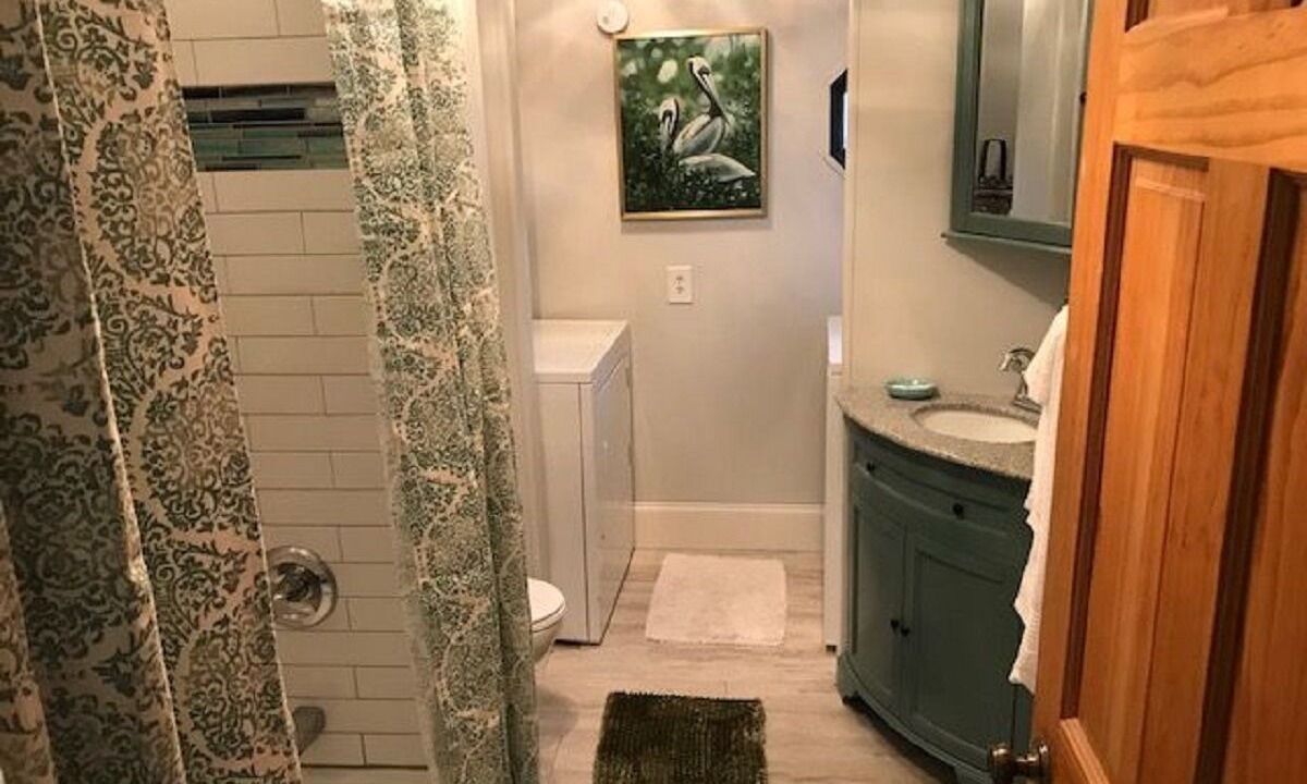 Photo of Bathroom in Tybee Island