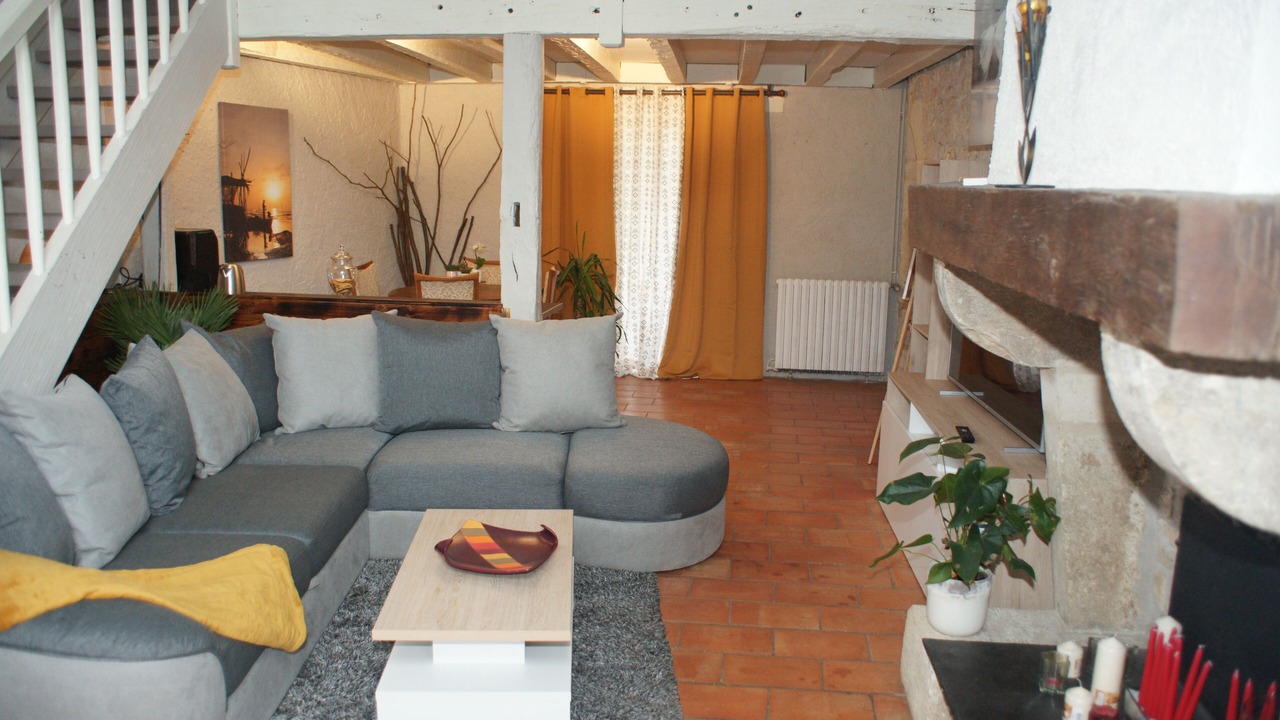 Photo of Livingroom in Saint-Avit-de-Soulege