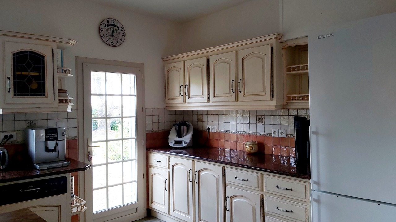 Photo of Kitchen in Saint-Avit-de-Soulege