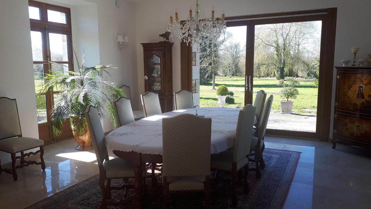 Photo of Others in Sens-de-Bretagne