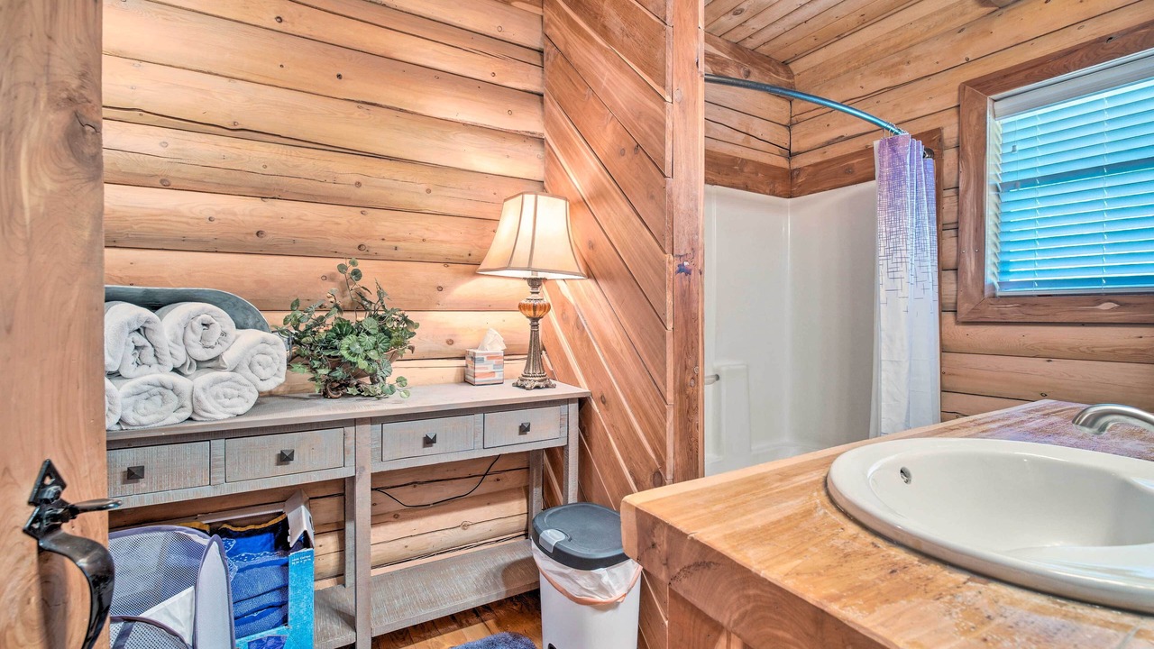 Photo of Bathroom in Woodville