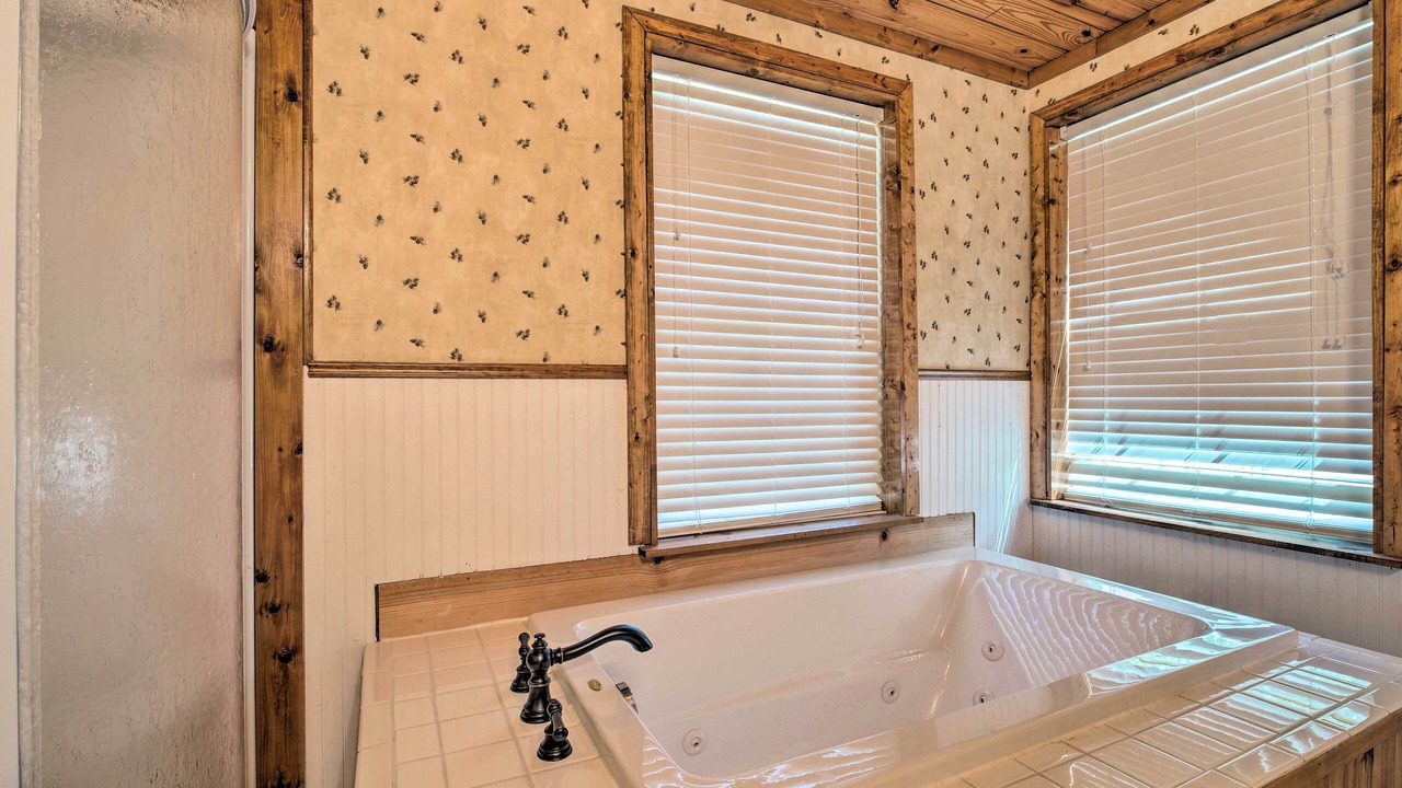 Photo of Bathroom in Woodville