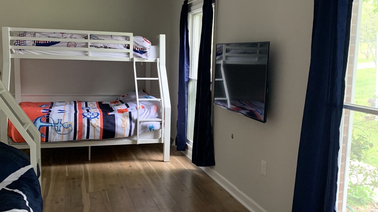 Photo of Bedroom in Jefferson City