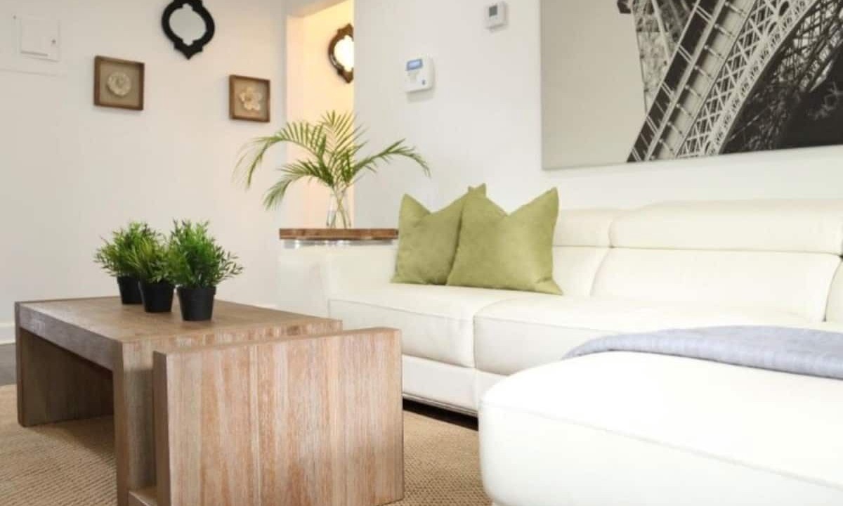 Photo of Livingroom in Pinewood Park
