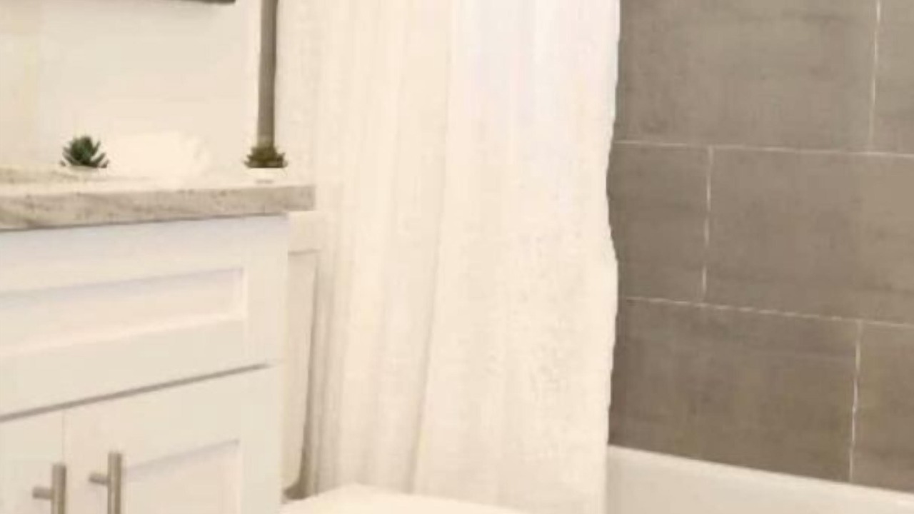 Photo of Bathroom in Pinewood Park