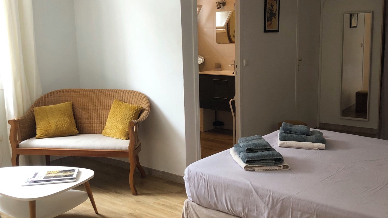 Photo of Bedroom in Cabries
