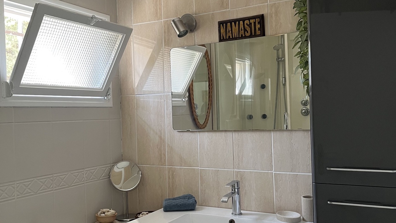 Photo of Bathroom in Cabries