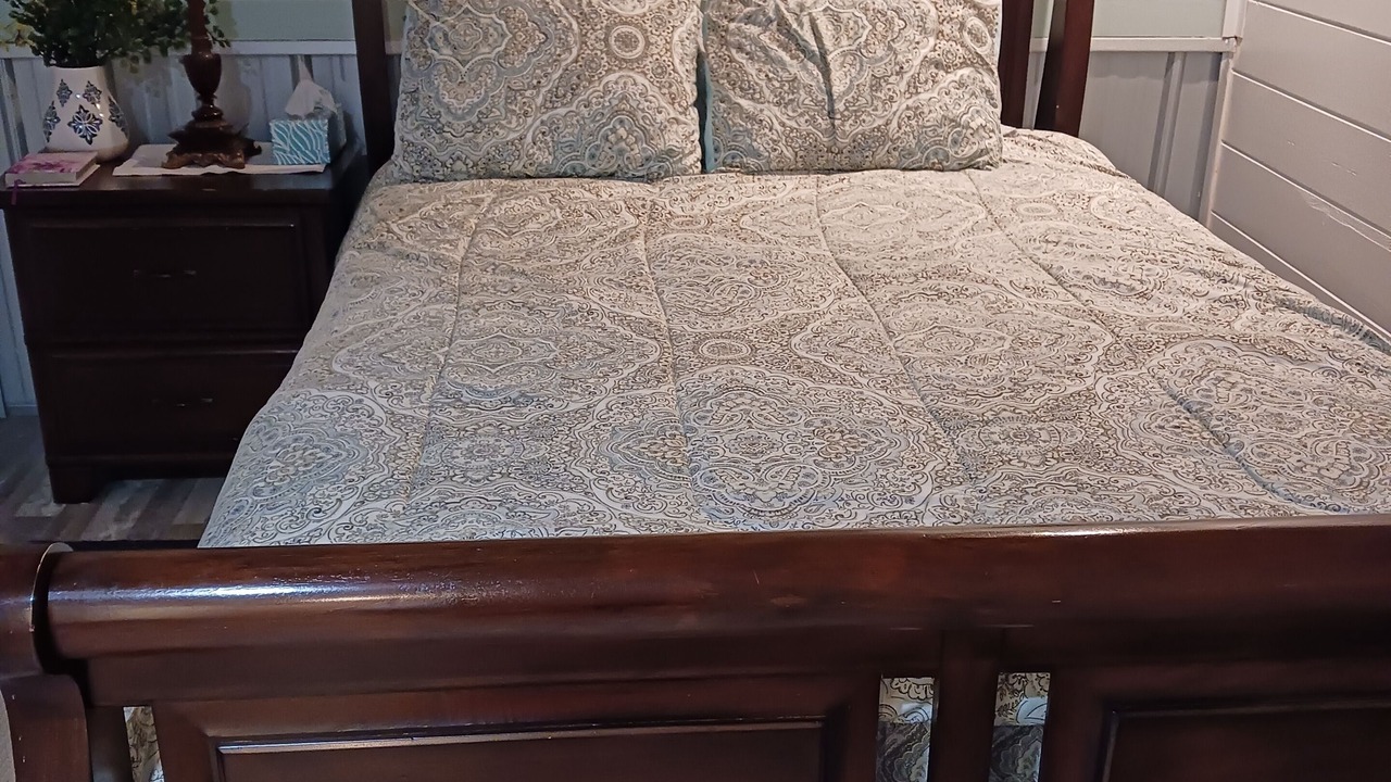 Photo of Bedroom in Guntersville