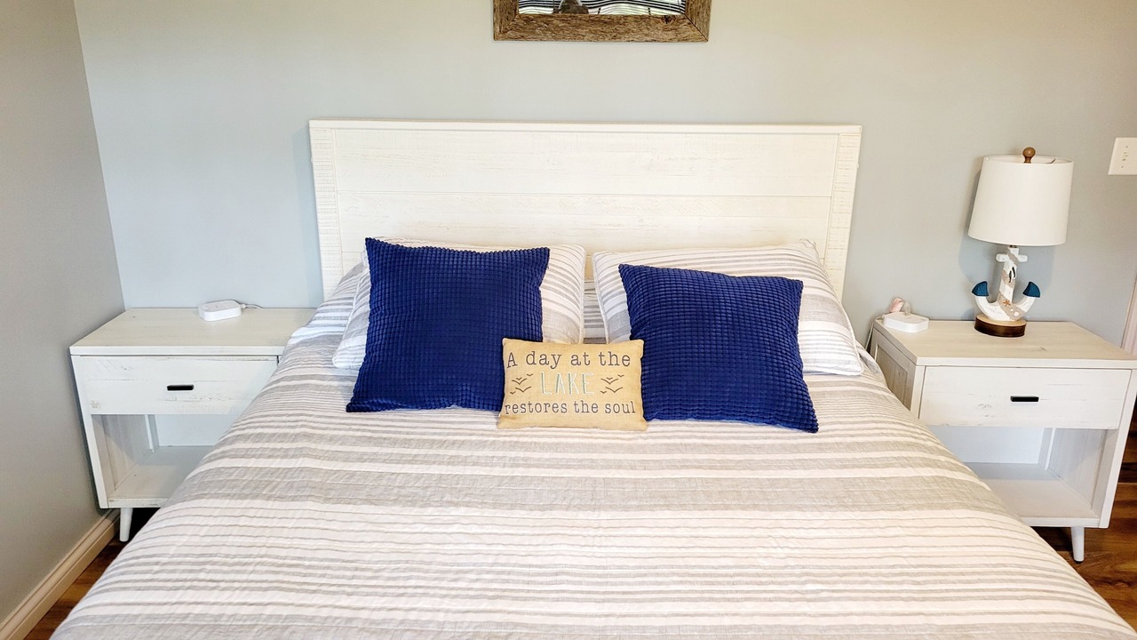 Photo of Bedroom in Byrdstown